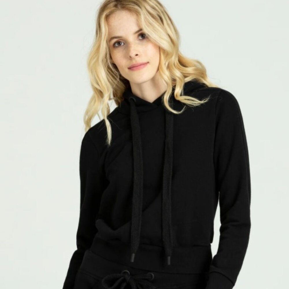 Aether Journey Pullover in Jet Black Size Medium